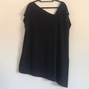 Asymmetrical black chic blouse
